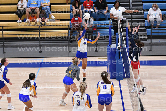 MCHSVB091420_323