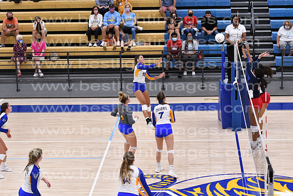 MCHSVB091420_264