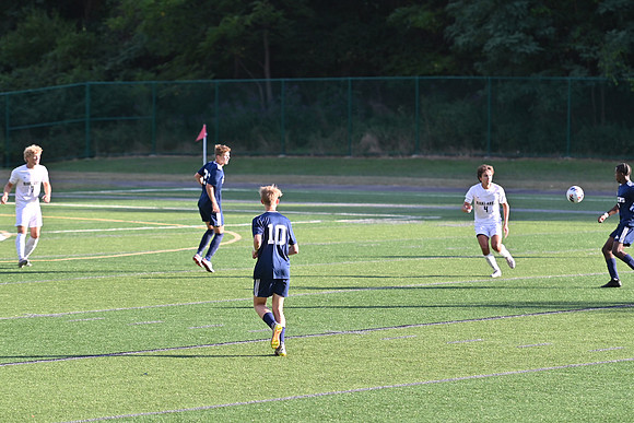 titanvarsoccer082622_0010