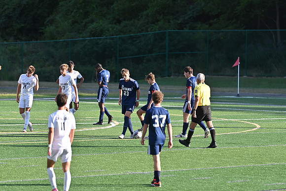 titanvarsoccer082622_0021