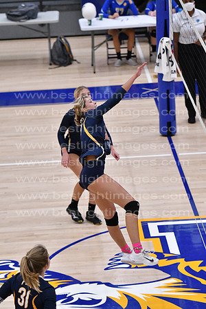 MCHSVB100120_166