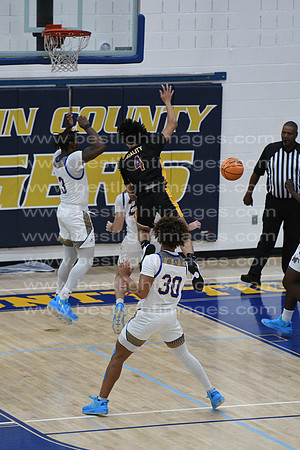 MCHSBB112122_0118