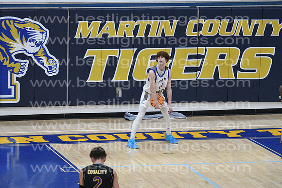 MCHSBB112122_0139