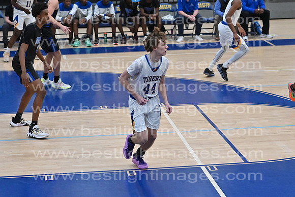 MCHSBB020624_023