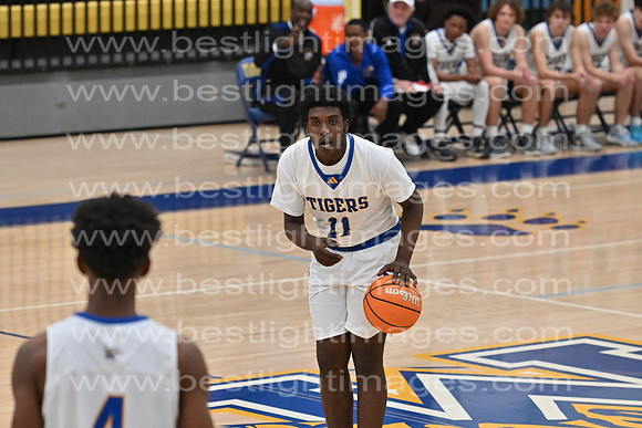 MCHSBB020624_025