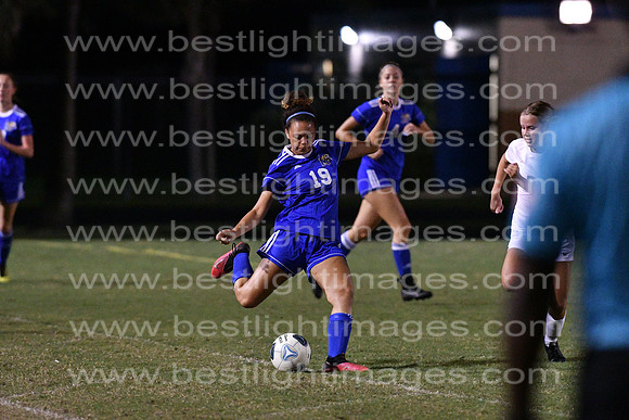 MCHSLTSOCCER1104200179