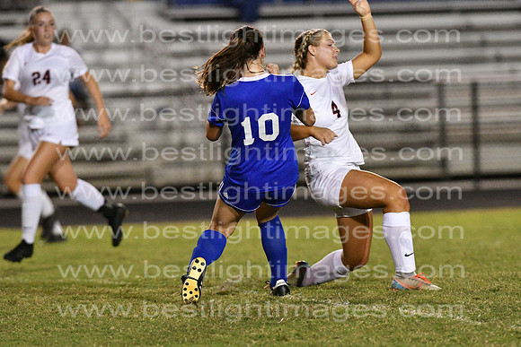 MCHSLTSOCCER1104200332