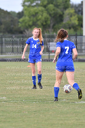 MCHSLTSOCCER1104200033