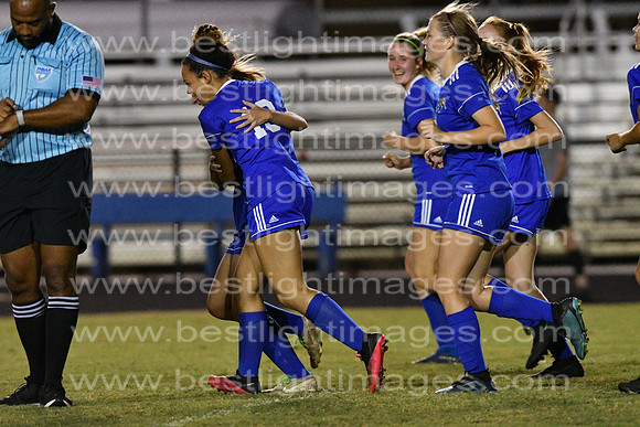MCHSLTSOCCER1104200142