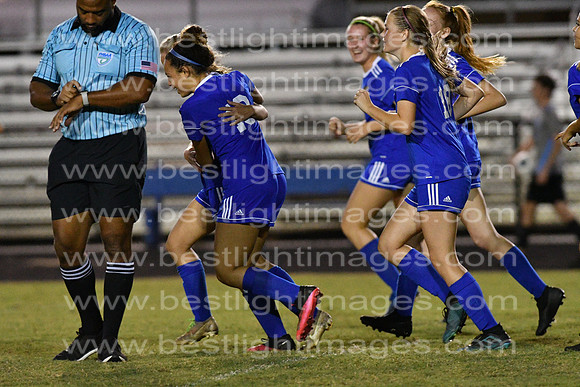 MCHSLTSOCCER1104200143