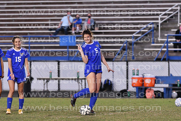 MCHSLTSOCCER1104200048