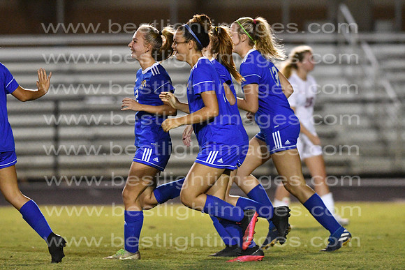 MCHSLTSOCCER1104200137