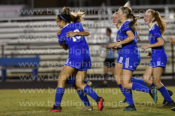 MCHSLTSOCCER1104200139
