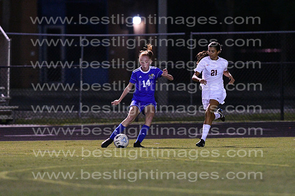 MCHSLTSOCCER1104200183