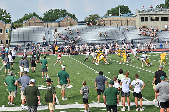 TitanFB0816_0177