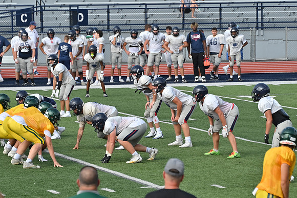 TitanFB0816_0196
