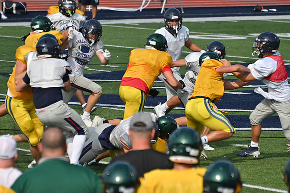 TitanFB0816_0187