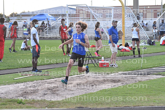 M-CHSTRACK021121_327