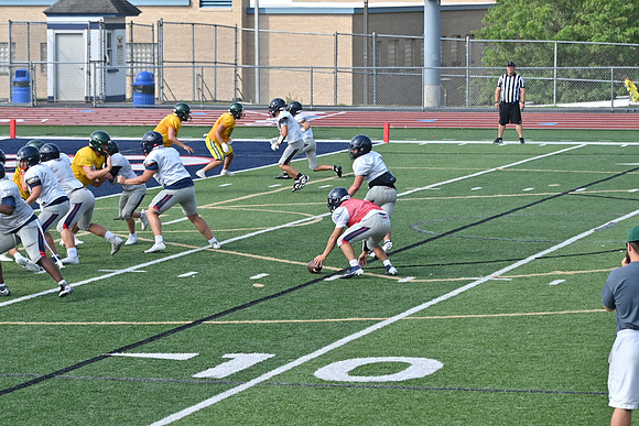 TitanFB0816_0216
