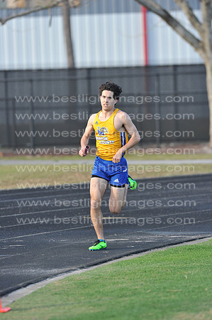M-CHSTRACK021121_300