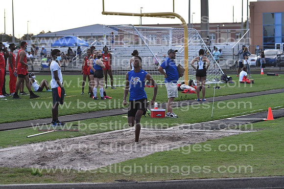 M-CHSTRACK021121_321