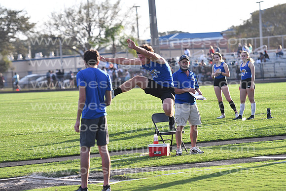 M-CHSTRACK021121_344