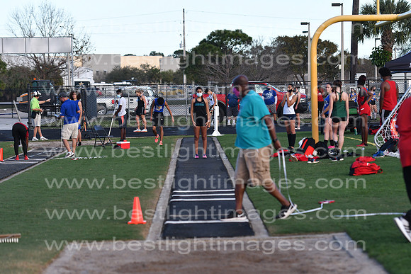 M-CHSTRACK021121_121