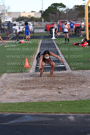 M-CHSTRACK021121_134