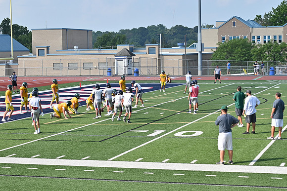 TitanFB0816_0215