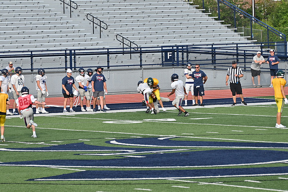 TitanFB0816_0049