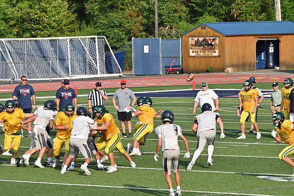 TitanFB0816_0041