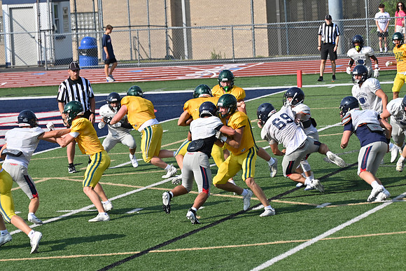 TitanFB0816_0114