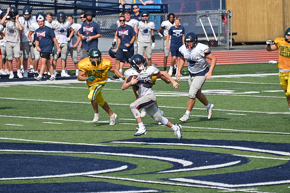 TitanFB0816_0207