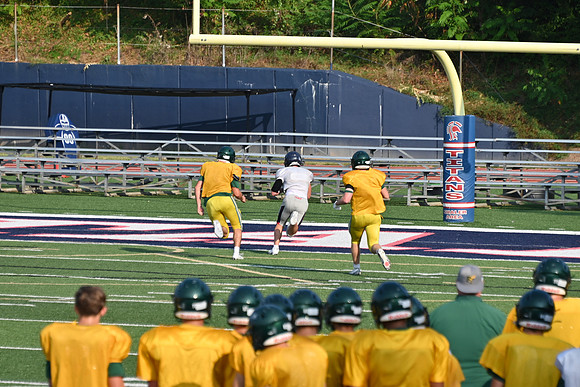 TitanFB0816_0031