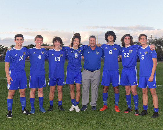 BL5_9297SENIORS