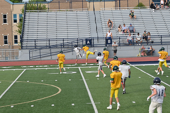 TitanFB0816_0073