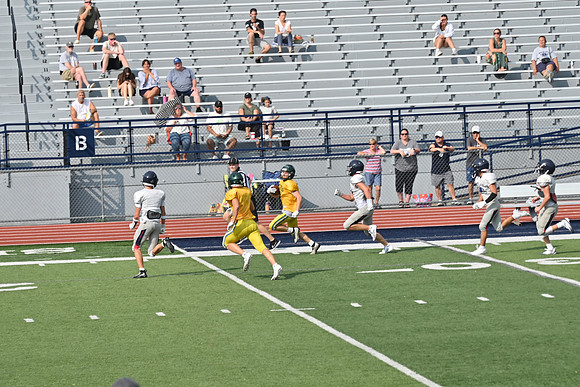 TitanFB0816_0139