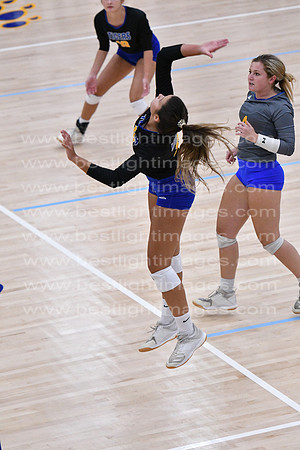 MCHSVB100120_077