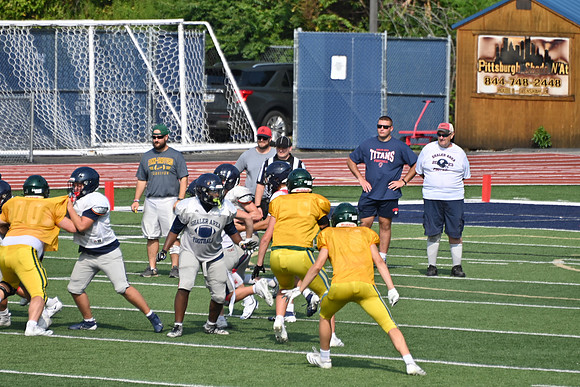 TitanFB0816_0205