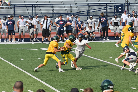 TitanFB0816_0181