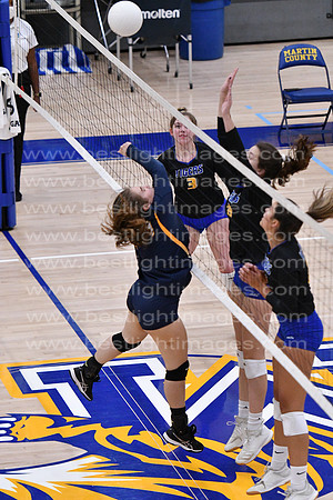 MCHSVB100120_099