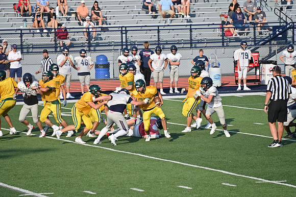 TitanFB0816_0005