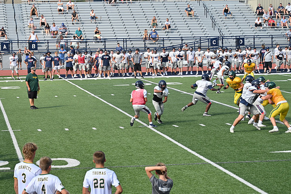 TitanFB0816_0218