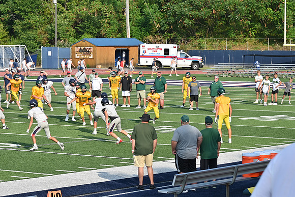 TitanFB0816_0039