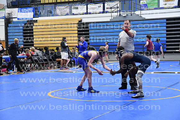 MCHSWRESTLING12222_018
