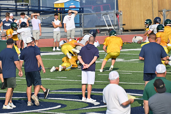 TitanFB0816_0023
