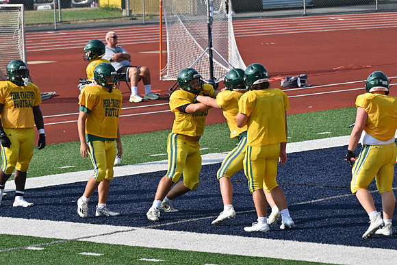 TitanFB0816_0105