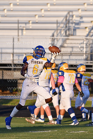 MCHSFB100920_0122