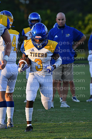 MCHSFB100920_0165