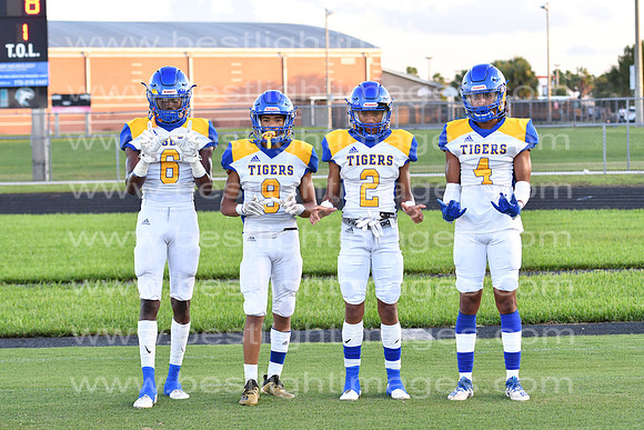 MCHSFB100920_0194